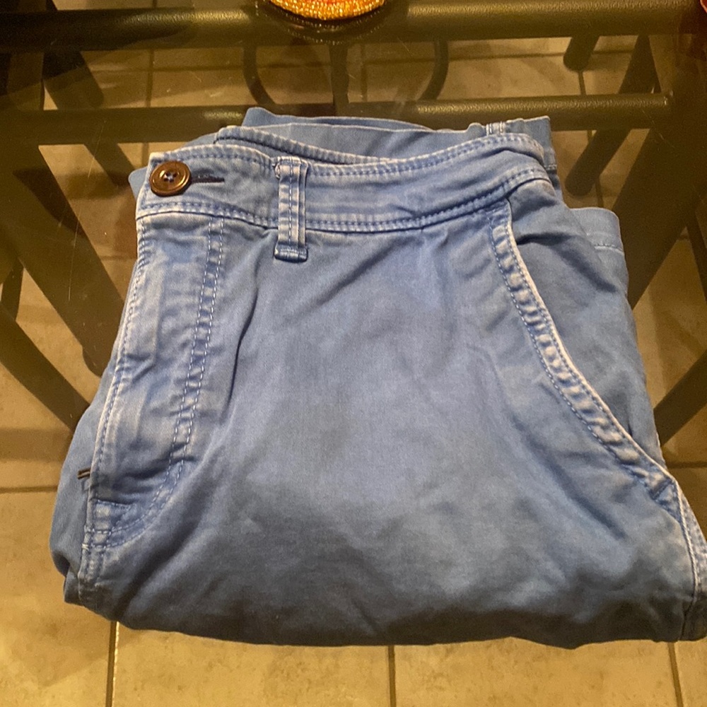 Men’s American Eagle Khaki Shorts